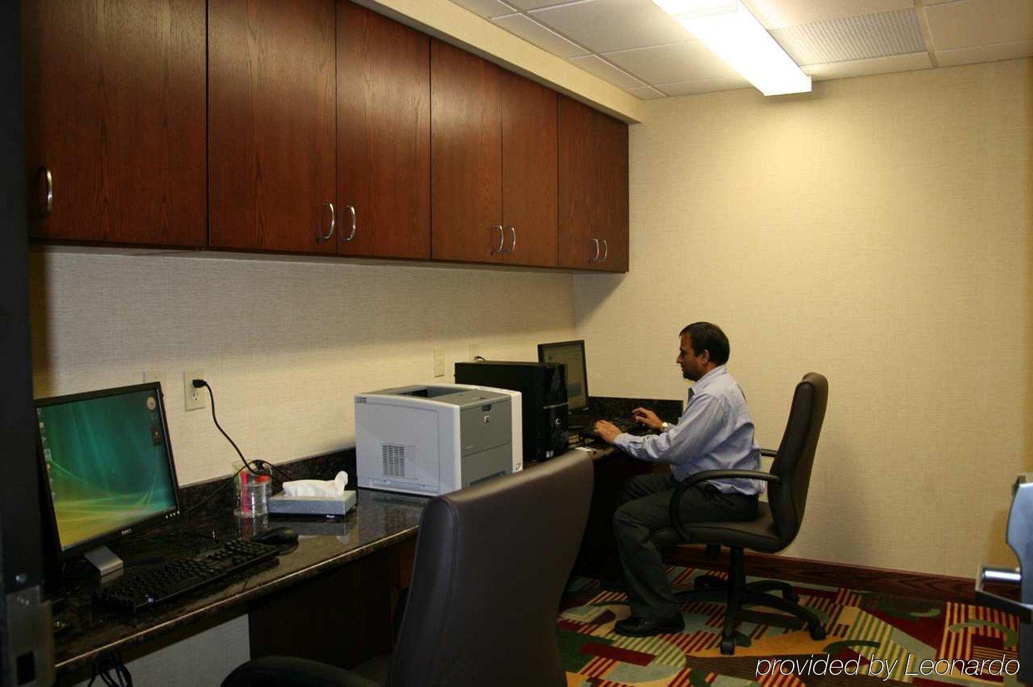 Hampton Inn & Suites Cleveland-Mentor Facilidades foto