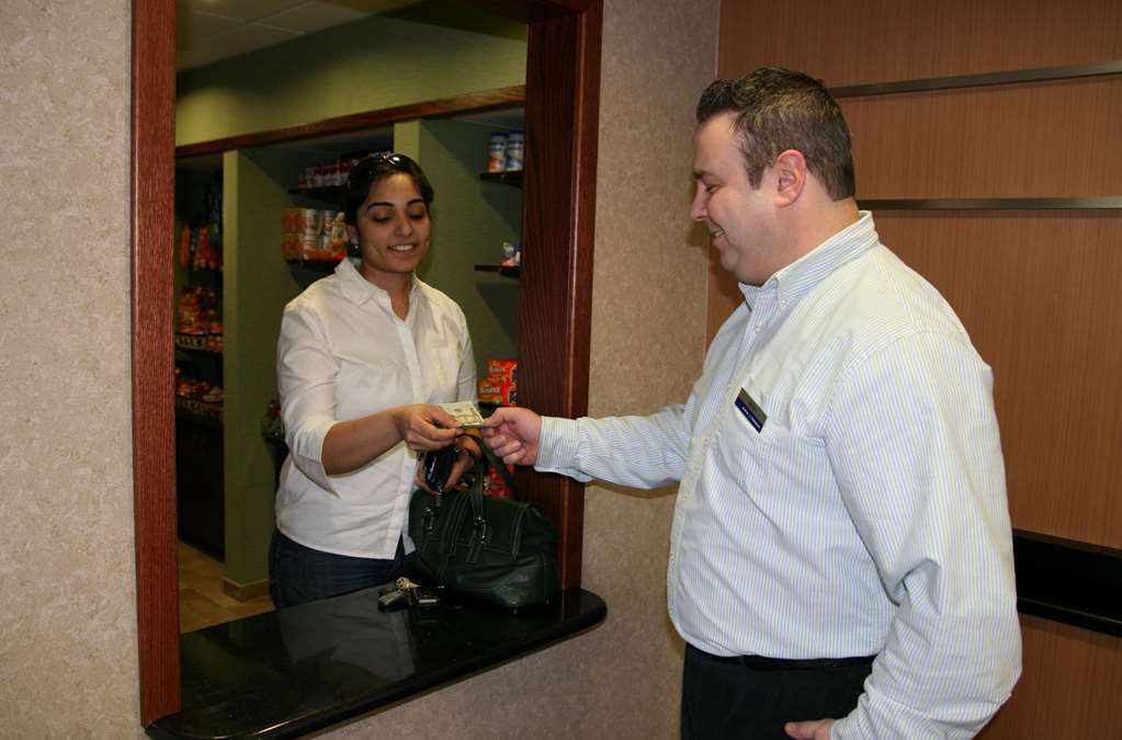 Hampton Inn & Suites Cleveland-Mentor Restaurante foto